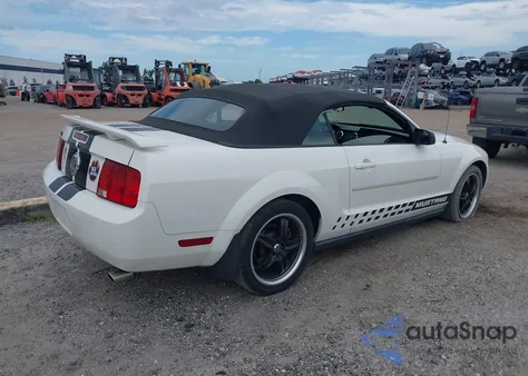 2006 Ford Mustang V6 z USA, uszkodzony, nr VIN 1ZVFT84N965241893